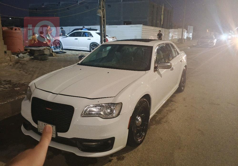 کرایسلەر 300